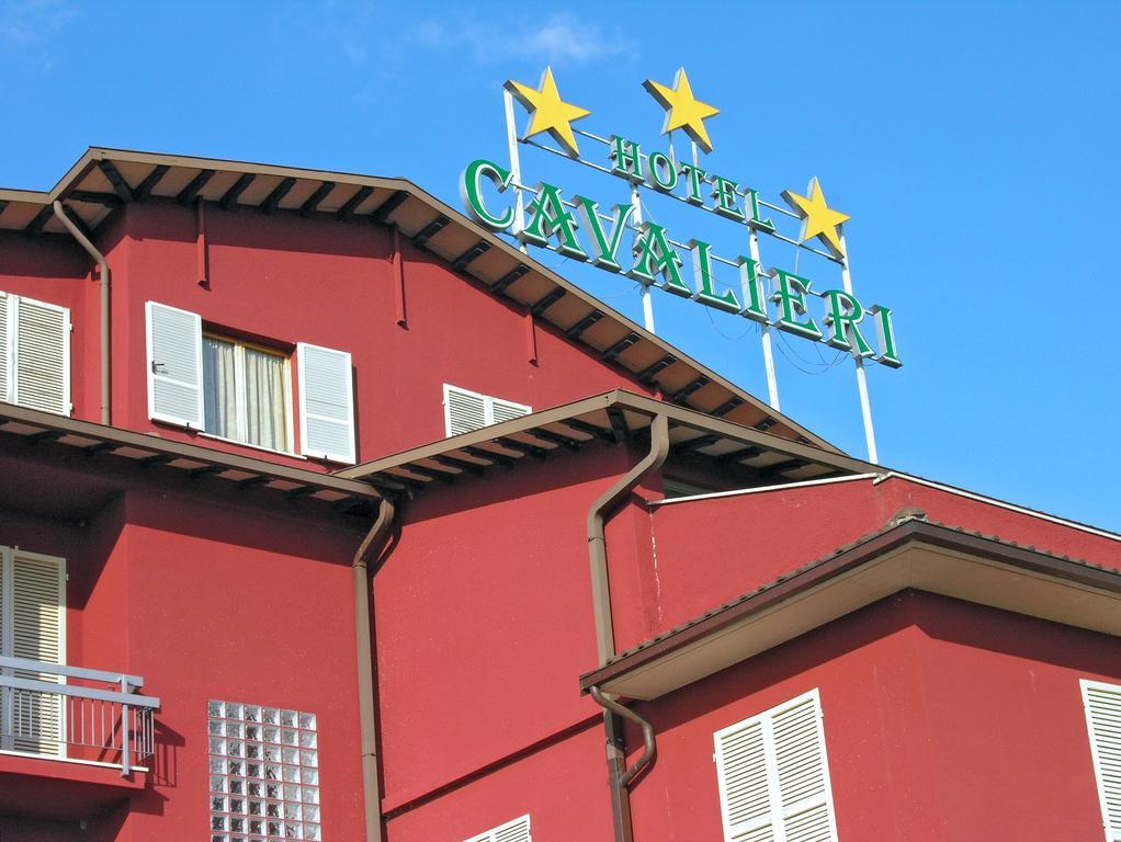 Hotel Cavalieri Passignano sul Trasimeno Exterior photo